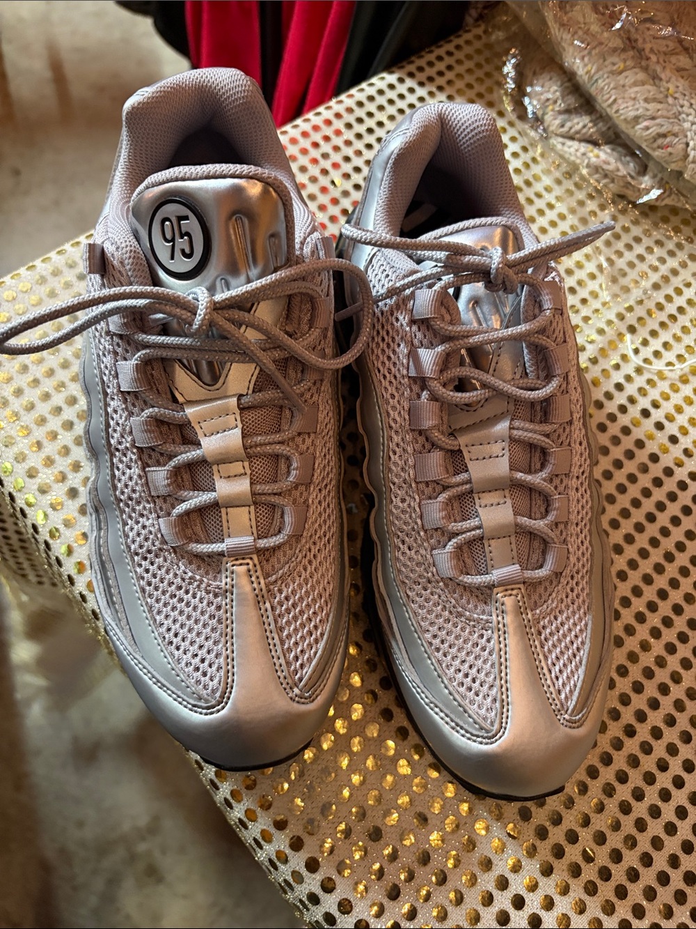 Nike Men’s Sneakers in Light Gray